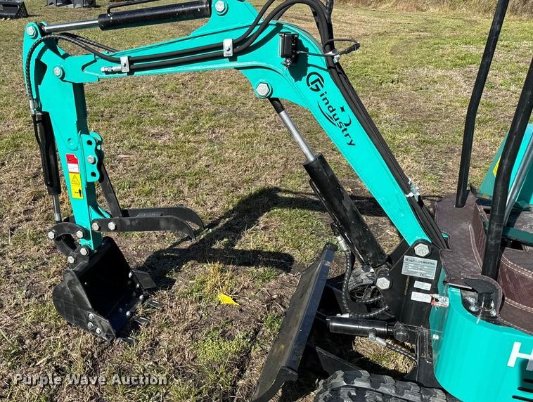 image for item DY8427 2025 CFG Industrial H15R mini excavator