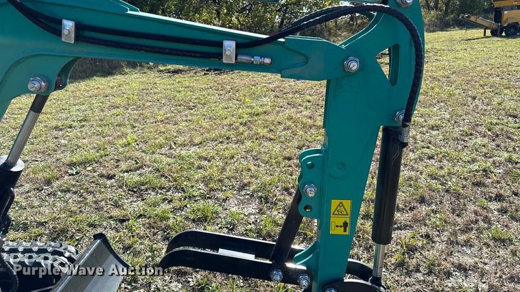 image for item DY8427 2025 CFG Industrial H15R mini excavator