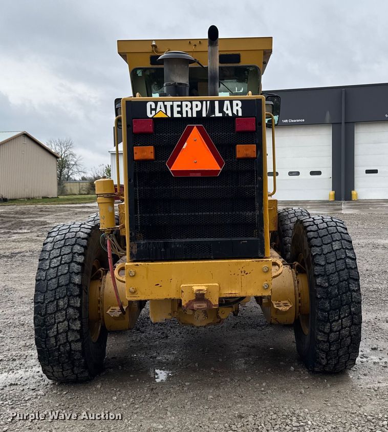 image for item EA1980 2000 Caterpillar 140H motor grader