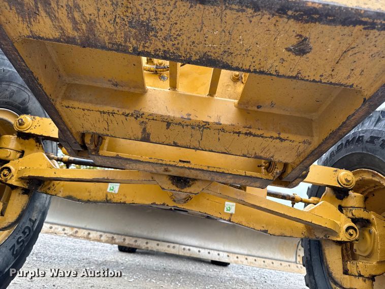 image for item EA1980 2000 Caterpillar 140H motor grader