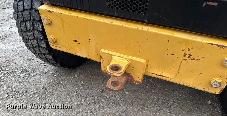 image for item EA1980 2000 Caterpillar 140H motor grader