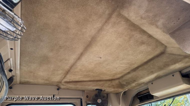 image for item EA1980 2000 Caterpillar 140H motor grader