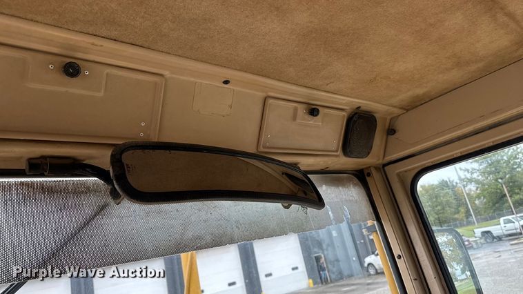 image for item EA1980 2000 Caterpillar 140H motor grader