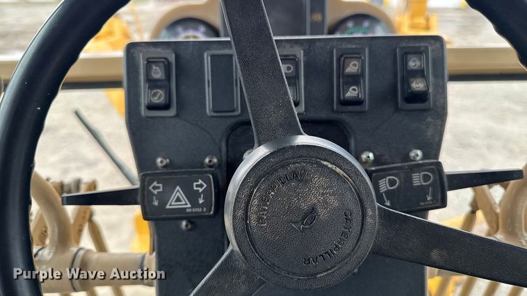 image for item EA1980 2000 Caterpillar 140H motor grader