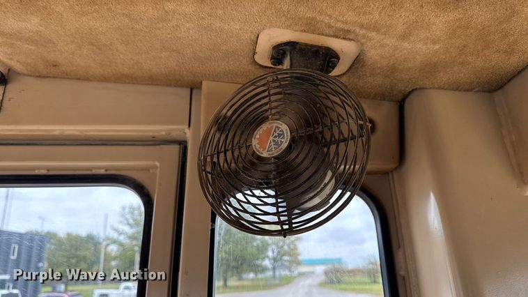 image for item EA1980 2000 Caterpillar 140H motor grader