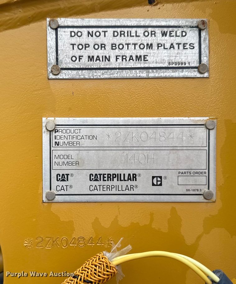 image for item EA1980 2000 Caterpillar 140H motor grader