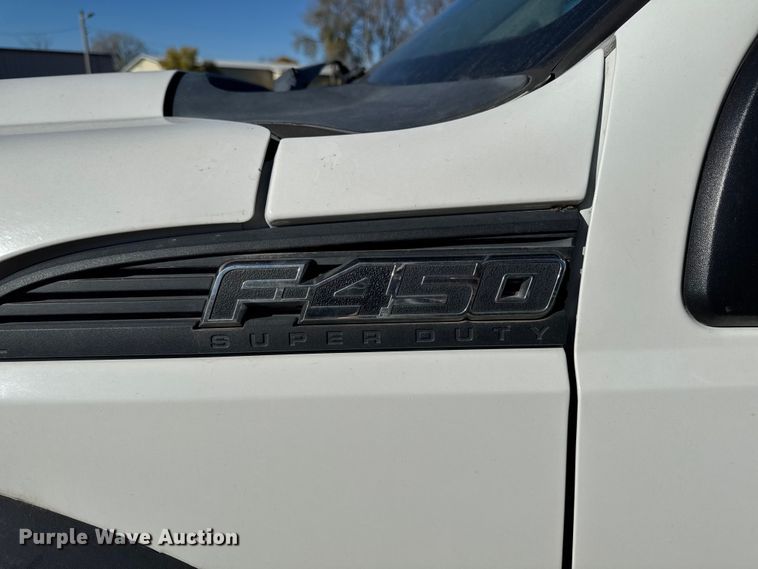 image for item EA1994 2013 Ford F450 flatbed truck