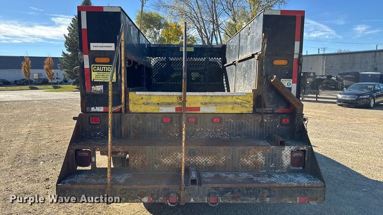 image for item EA1994 2013 Ford F450 flatbed truck