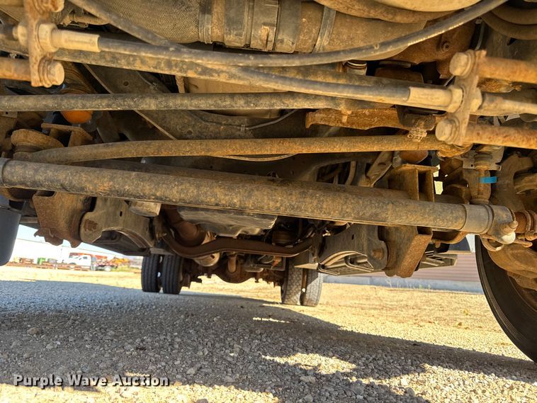 image for item EA1994 2013 Ford F450 flatbed truck