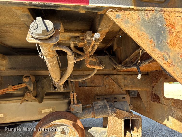 image for item EA1994 2013 Ford F450 flatbed truck