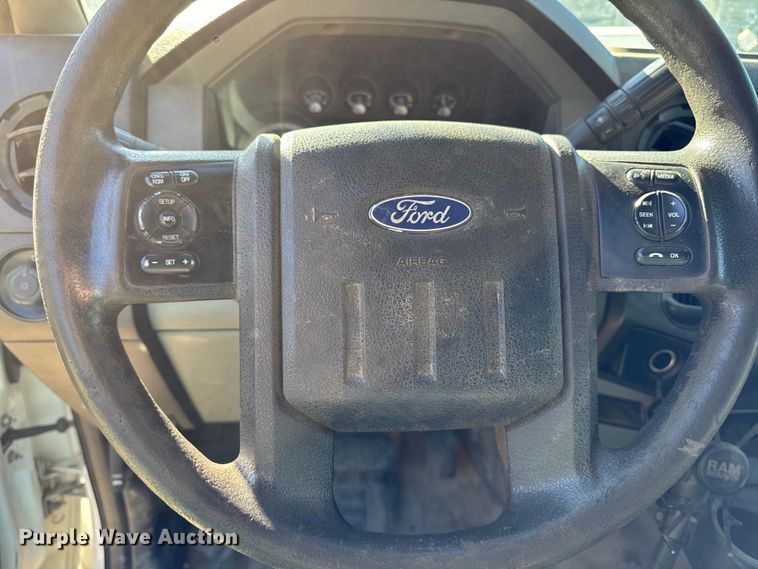 image for item EA1994 2013 Ford F450 flatbed truck