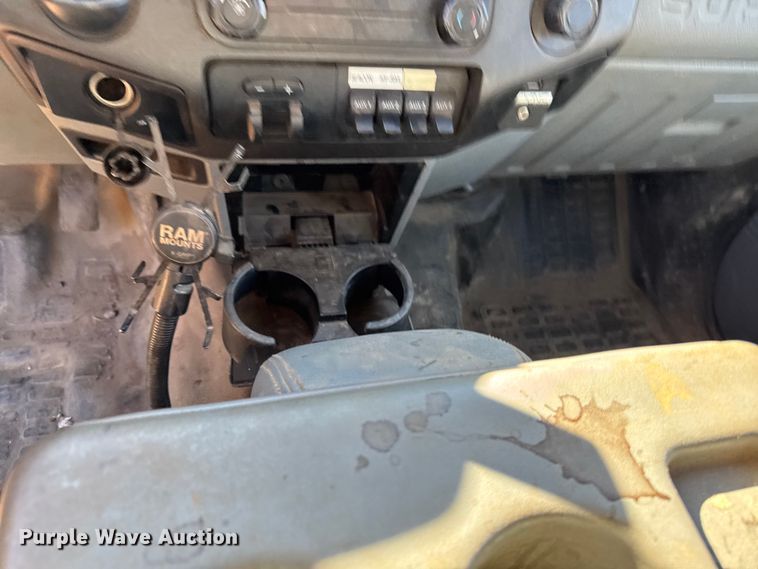 image for item EA1994 2013 Ford F450 flatbed truck