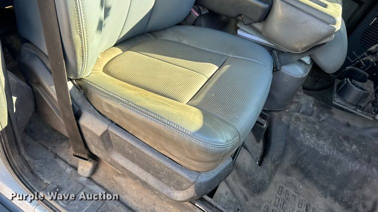 image for item EA1994 2013 Ford F450 flatbed truck