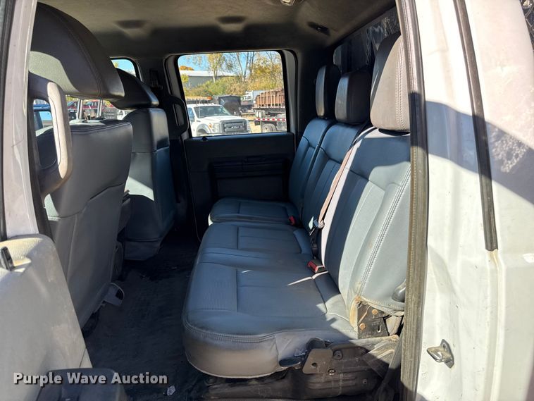 image for item EA1994 2013 Ford F450 flatbed truck