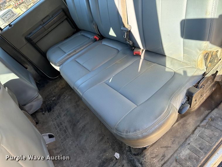 image for item EA1994 2013 Ford F450 flatbed truck