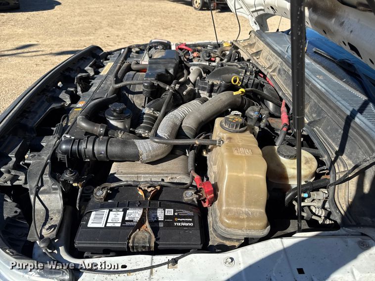 image for item EA1994 2013 Ford F450 flatbed truck