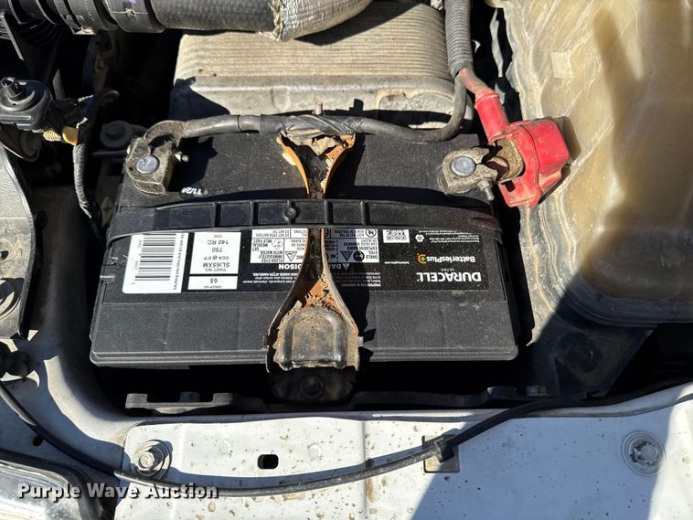 image for item EA1994 2013 Ford F450 flatbed truck