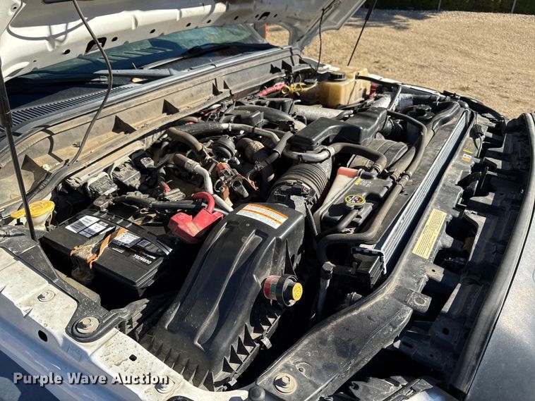 image for item EA1994 2013 Ford F450 flatbed truck