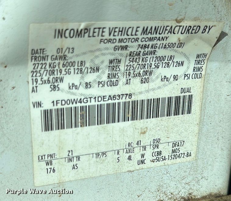 image for item EA1994 2013 Ford F450 flatbed truck