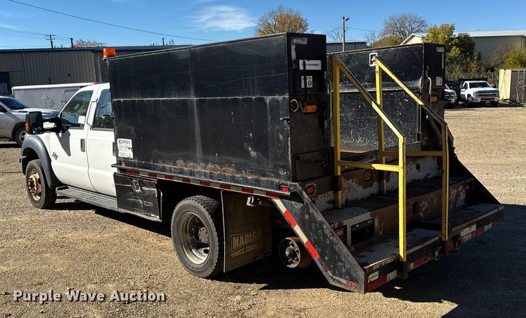 image for item EA1995 2015 Ford F450 flatbed truck