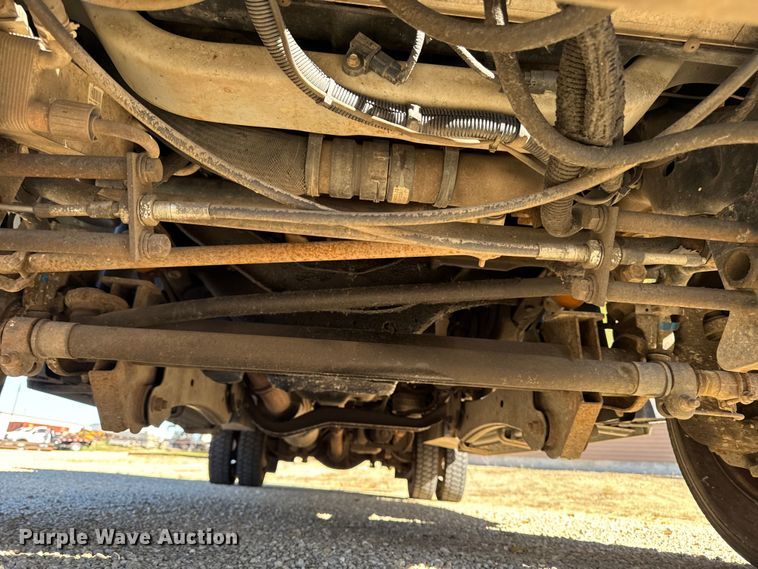 image for item EA1995 2015 Ford F450 flatbed truck