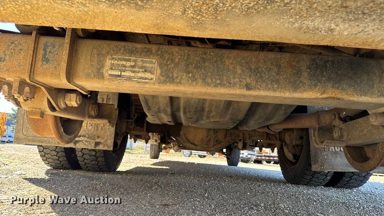 image for item EA1995 2015 Ford F450 flatbed truck