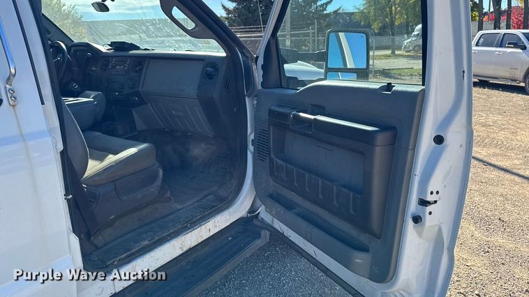 image for item EA1995 2015 Ford F450 flatbed truck