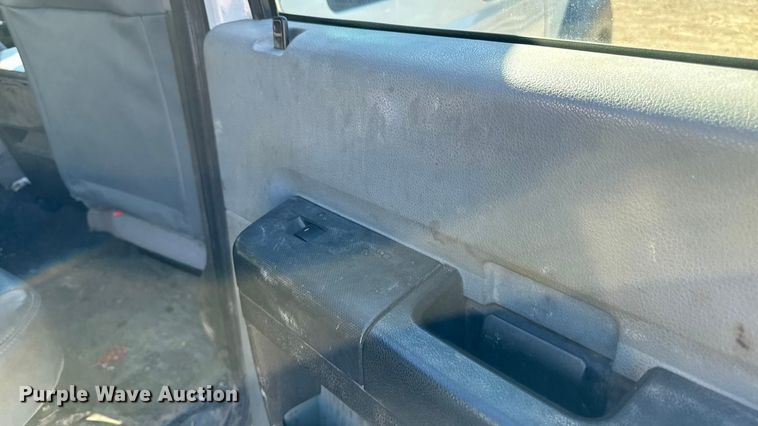 image for item EA1995 2015 Ford F450 flatbed truck