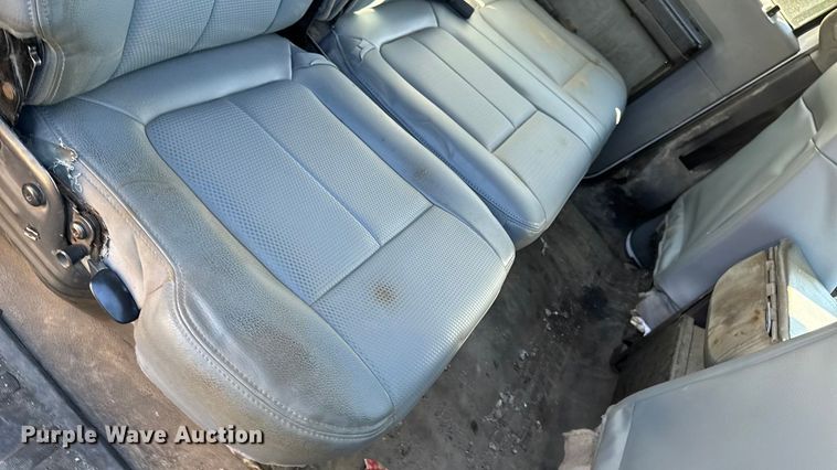 image for item EA1995 2015 Ford F450 flatbed truck