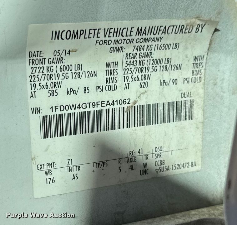 image for item EA1995 2015 Ford F450 flatbed truck