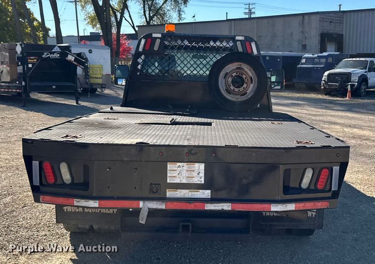 image for item EA1997 2015 Ford F550 flatbed truck