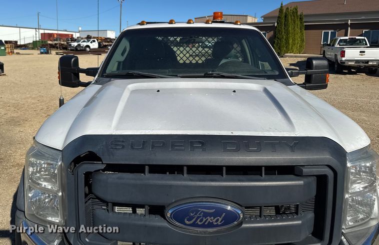 image for item EA1997 2015 Ford F550 flatbed truck