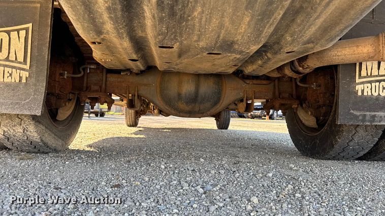 image for item EA1997 2015 Ford F550 flatbed truck