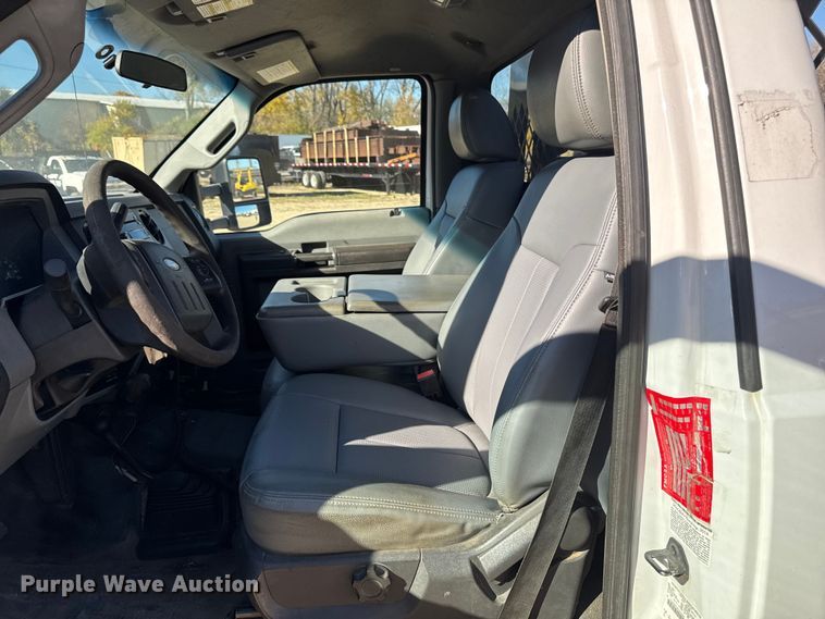 image for item EA1997 2015 Ford F550 flatbed truck