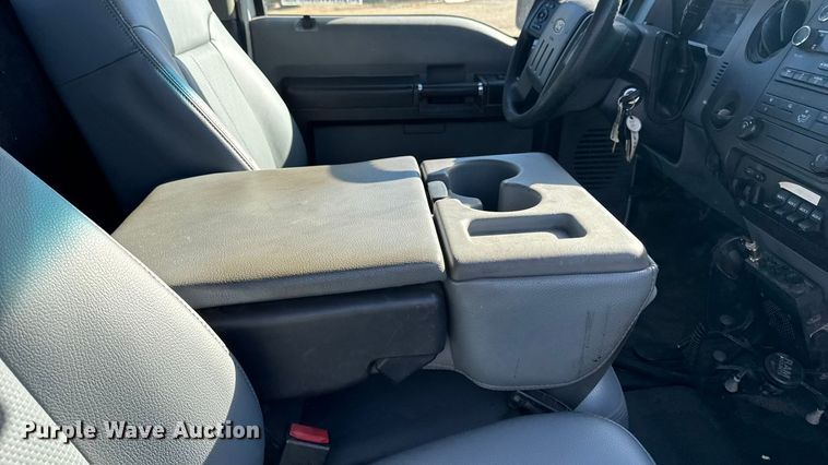 image for item EA1997 2015 Ford F550 flatbed truck