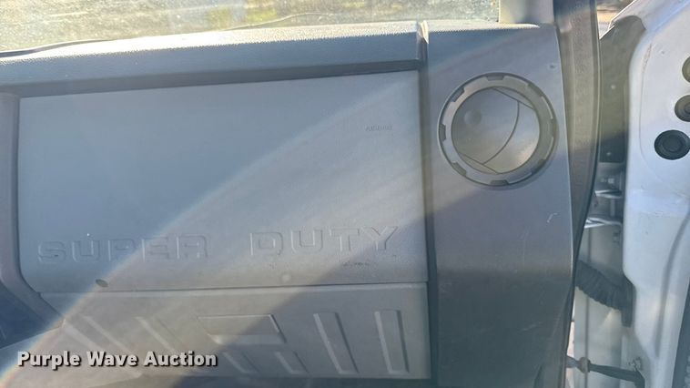 image for item EA1997 2015 Ford F550 flatbed truck