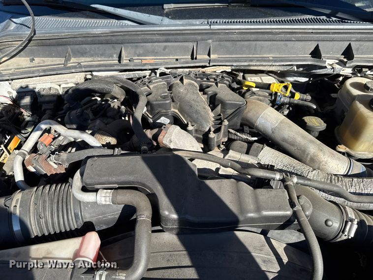 image for item EA1997 2015 Ford F550 flatbed truck