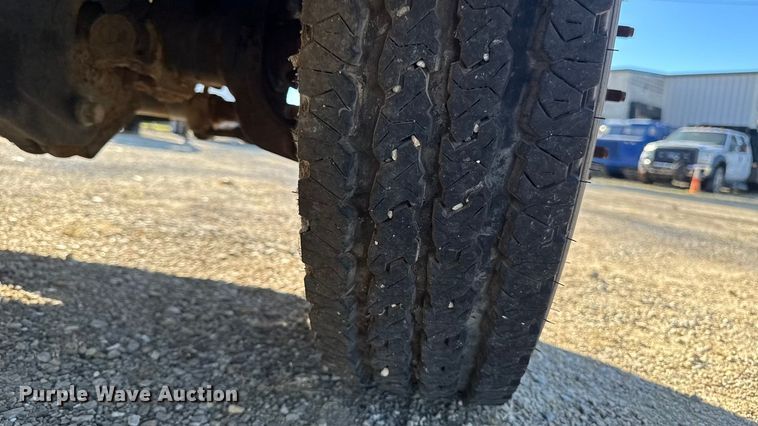 image for item EA1997 2015 Ford F550 flatbed truck