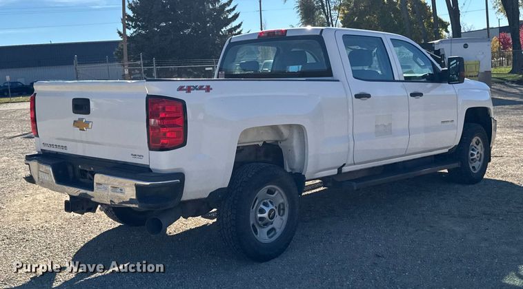 image for item EA1999 2016 Chevrolet Silverado 2500HD Crew Cab pickup truck