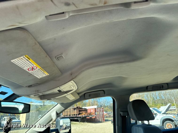 image for item EA1999 2016 Chevrolet Silverado 2500HD Crew Cab pickup truck