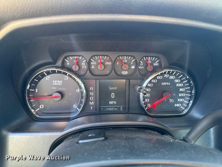 image for item EA1999 2016 Chevrolet Silverado 2500HD Crew Cab pickup truck