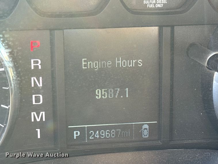 image for item EA1999 2016 Chevrolet Silverado 2500HD Crew Cab pickup truck