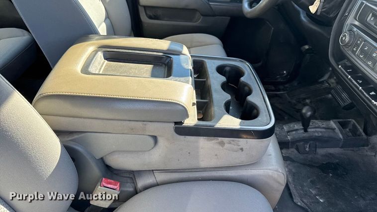 image for item EA1999 2016 Chevrolet Silverado 2500HD Crew Cab pickup truck