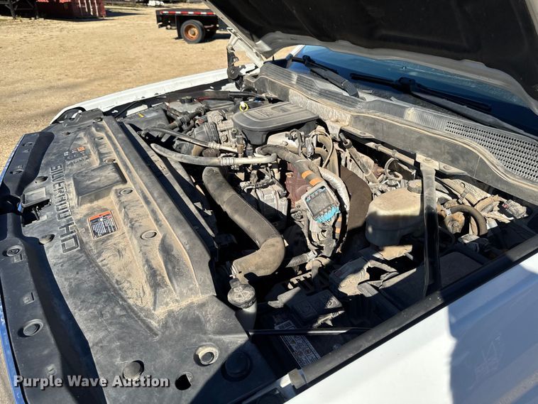 image for item EA1999 2016 Chevrolet Silverado 2500HD Crew Cab pickup truck