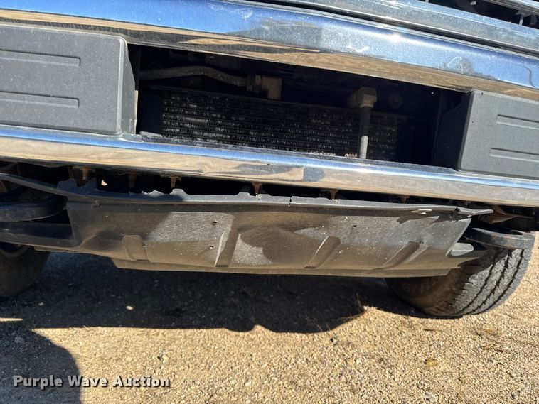 image for item EA2000 2015 Chevrolet Silverado 2500HD Crew Cab pickup truck