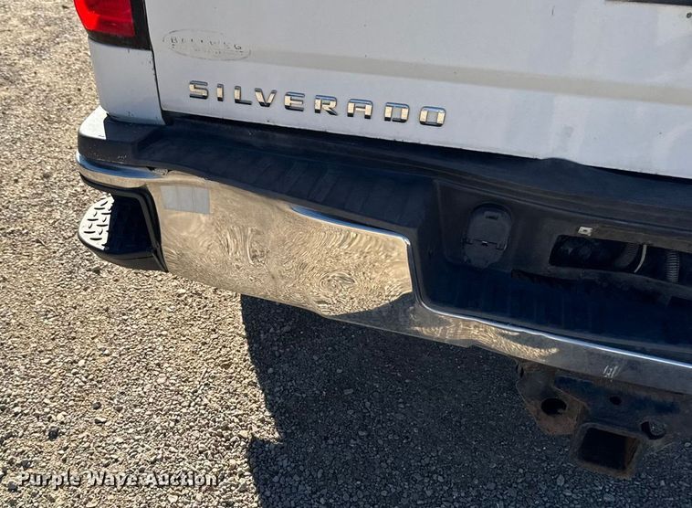 image for item EA2000 2015 Chevrolet Silverado 2500HD Crew Cab pickup truck