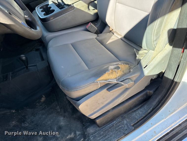 image for item EA2000 2015 Chevrolet Silverado 2500HD Crew Cab pickup truck