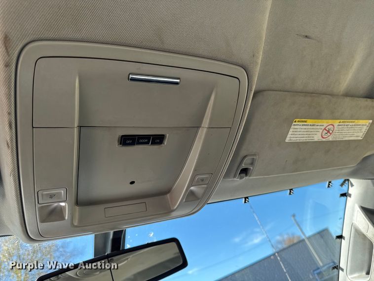 image for item EA2000 2015 Chevrolet Silverado 2500HD Crew Cab pickup truck