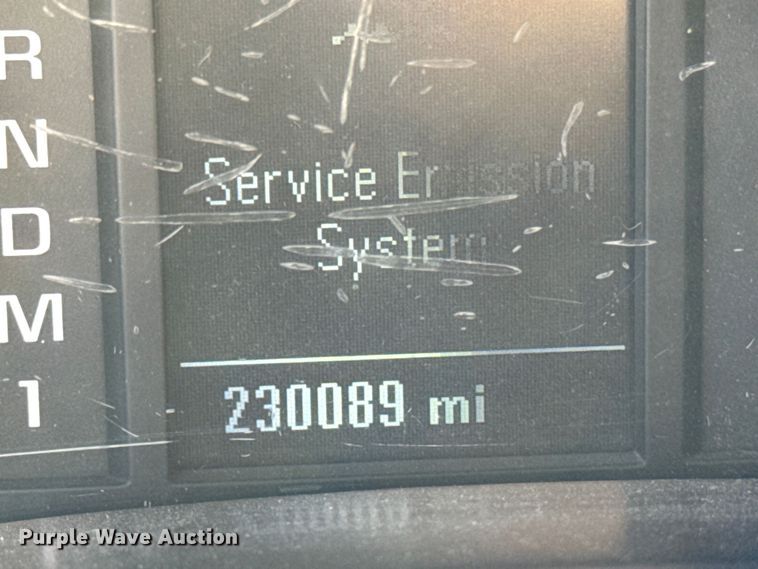 image for item EA2000 2015 Chevrolet Silverado 2500HD Crew Cab pickup truck