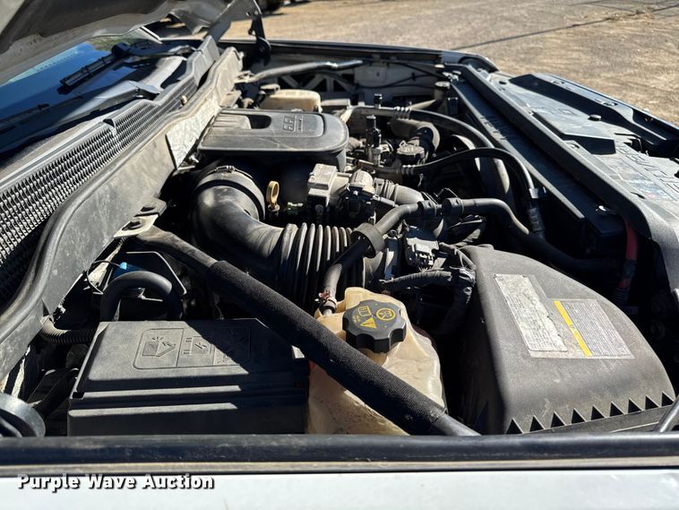 image for item EA2000 2015 Chevrolet Silverado 2500HD Crew Cab pickup truck